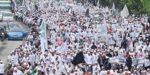 Bela Islam dengan Apapun yang Engkau Punya 1