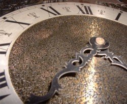 Jangan Tepat Waktu clasic_clock_2_400